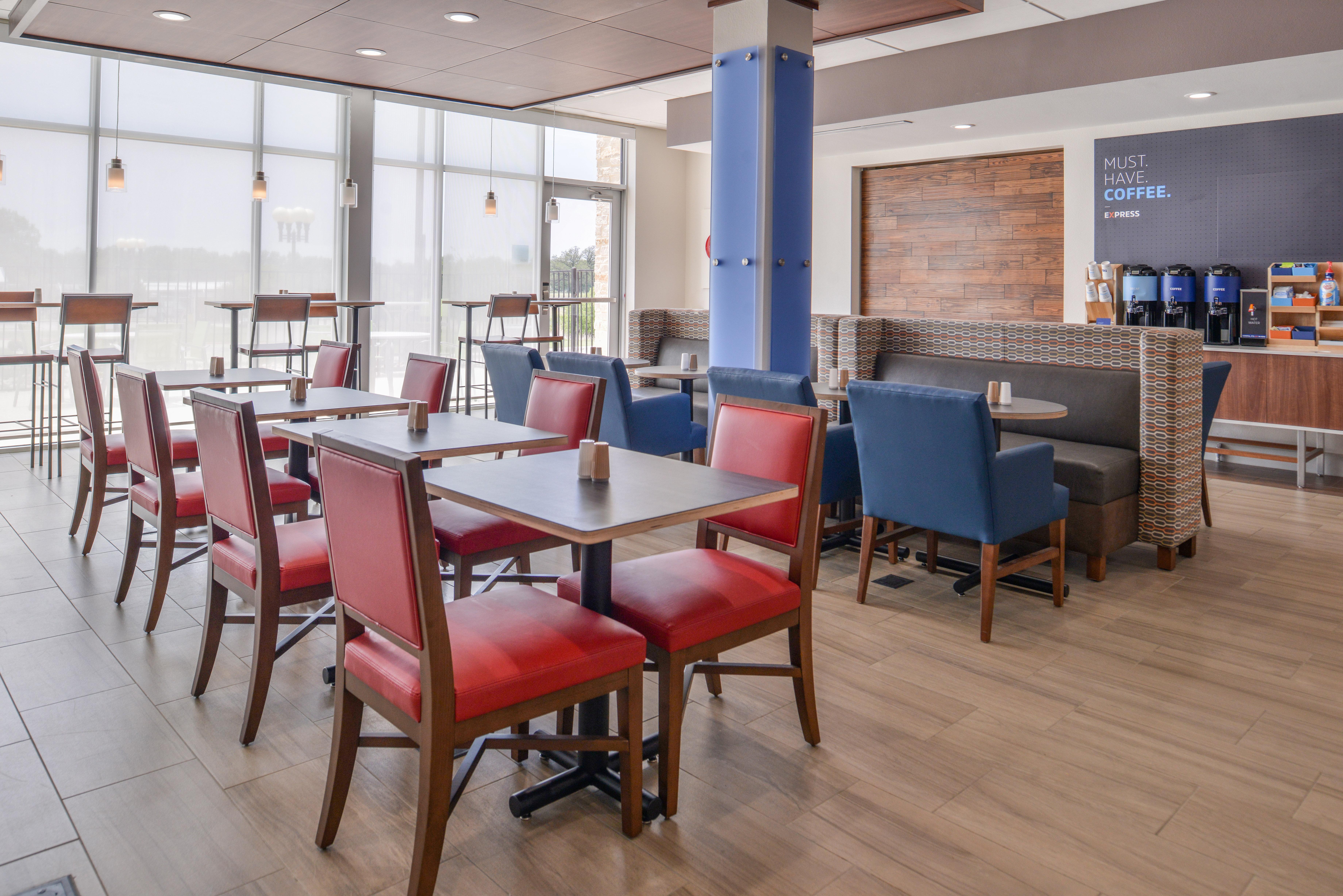 Holiday Inn Express - Early By Ihg Εξωτερικό φωτογραφία