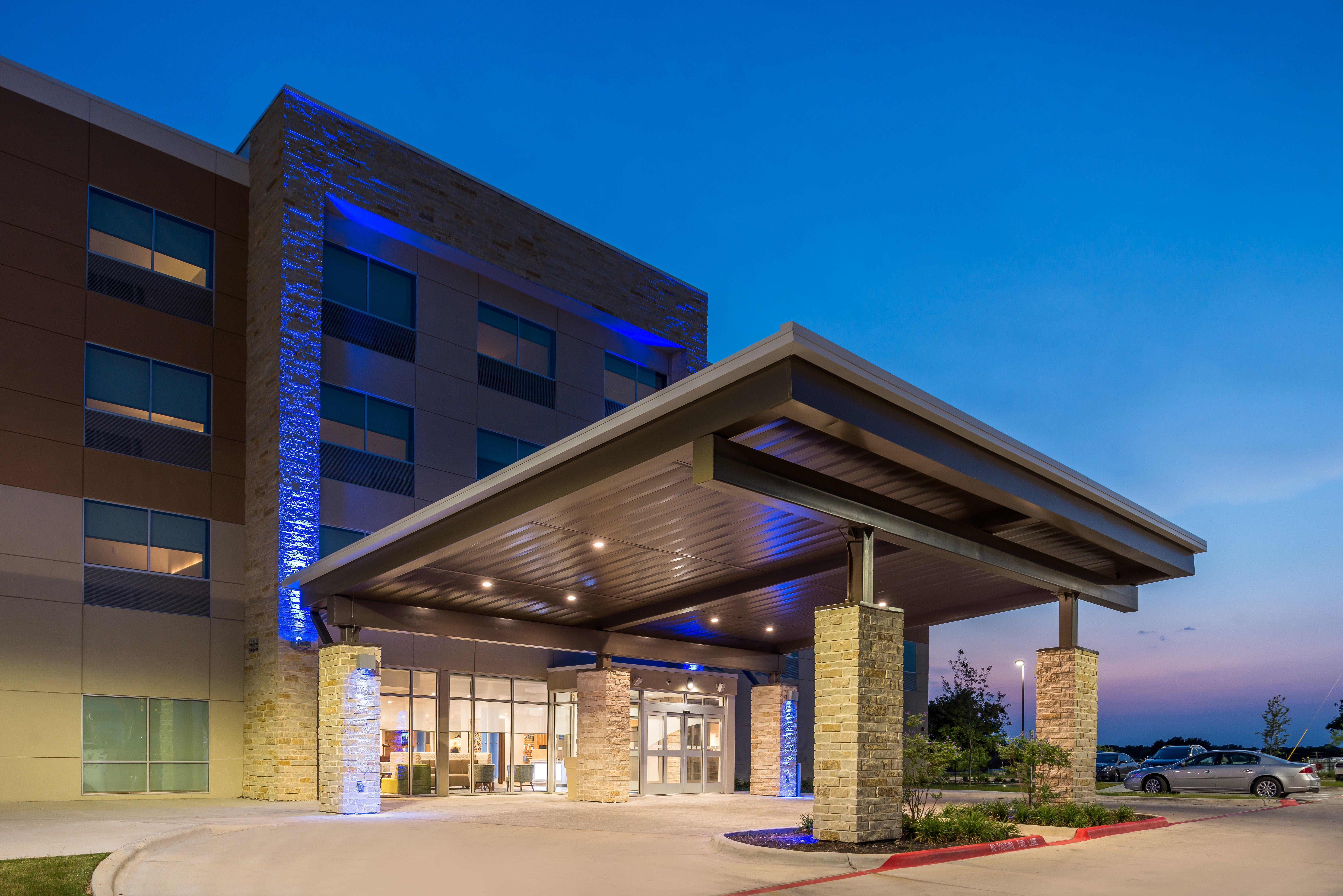 Holiday Inn Express - Early By Ihg Εξωτερικό φωτογραφία
